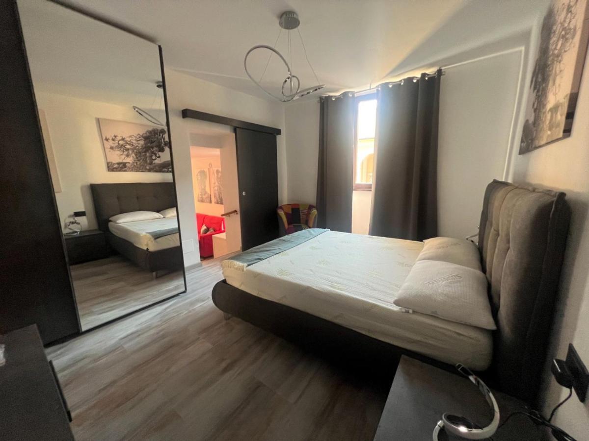 Apartment In Central Square With Lake View Lenno Exterior foto
