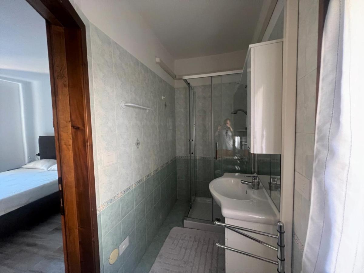 Apartment In Central Square With Lake View Lenno Exterior foto